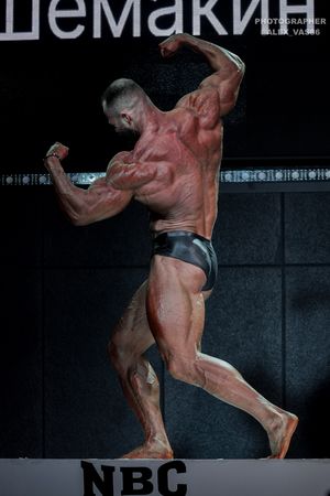 CLASSIC PHYSIQUE